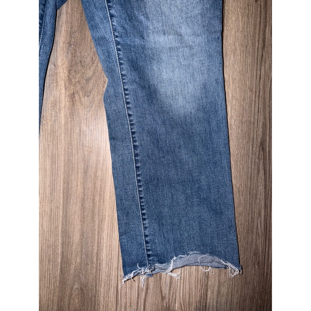 Arula Womens Distressed Straight Leg Jeans Medium Wash Raw Hem Size 18 112506 J1 - Picture 3 of 10